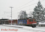 Im Winter 2014 kämpften in der Schweiz die Züge auch im Flachland gegen den Schnee.
Re 620 061  Gampel-Steg  bei Niederbipp am 30. Dezember 2022.
Foto: Walter Ruetsch