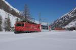 HGe 4/4 II 2 zieht am 23.02.2014 den R 229 von Täsch Richtung Zermatt.