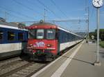 Ersatz S23 6766 in Turgi; Anstelle des NPZ war heute ein 6-teiliger RBe Pendel (mit BDt EWII und RBe 540 055) im Einsatz, 25.08.2011.

