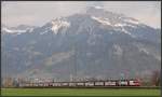 IC571 mit 460 020-1 zwischen Landquart und Zizers. (29.03.2012)