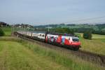 Re 460 048-2 befindet sich am 31.05.2015 mit dem IR 2630 bei Rotkreuz.