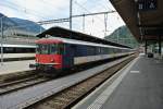 Der BDt EWI 50 85 82-34 905-8 an der Spitze des Simplon EWI Pendel in Brig. Der Zug wird in krze als IR 3317 nach Domodossola fahren, 15.09.2015.