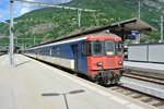 Noch immer pendeln am Simplon tglich die alten EWI Pendel; am 18.06.2016 wurde der IR 3317 mit einem zustzlichen B EWI verstrkt; BDt EWI 50 85 82-33 974-5, 5 B EWI, A EWI und Re 420 145-5 (11145).