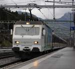 SOB Re 456 091-8 kommt im Bild mit seinem Voralpen-Express auf Gleis 6 im Bahnhof Arth-Goldau an.