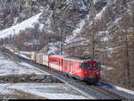 MGB Deh 4/4 54 (ex FO) mit einem Güterzug Zermatt - Visp am 16. März 2019 bei Randa.<br>
Der Deh diente als Ersatz, weil keine HGe 4/4 II verfügbar war. Der ABt musste als Kupplungswagen mitgeführt werden, weil die Pendelzüge innerhalb der Komposition mit halbautomatischer +GF+-Kupplung verbunden sind. So entsteht der Eindruck eines GmP.