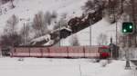 Der Pendelzug  Visp  verlsst Tsch auf dem Weg zurck nach Zermatt (15.3.2010).