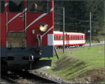 Um den Bogen

Regionalzug zwischen Hospental und Andermatt im Urserental. 

13.05.2008 (J)