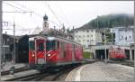 Deh 4/4 I 22  St.Niklaus  ex BVZ bernimmt R835 nach Andermatt, whrenddem eine HGe 4/4  auf einen GlacierExpress wartet. (03.06.2010)