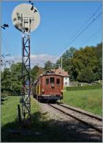 Die BOB HGe 3/3 N° 29 wartet vor dem Einfahrsiganl von Chaulin auf die Weiterfahrt.