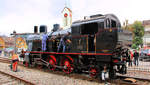 Die Eb3/5 von 1910 der ehemaligen Bodensee-Toggenburg-Bahn (später SBB 5881-5889): 5889 wird emsig bearbeitet.