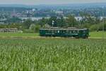 Triebwagen BDe 3/4 Nr. 43 der ehemaligen Bodensee-Toggenburg-Bahn am 04.07.2021 auf der  Erlebnisrundfahrt Thurgau  von Kreuzlingen Hafen über Weinfelden nach Romanshorn.
«Möhl’s Apfelsaft-Express» wurde zwischen den Stationen Kreuzlingen-Bernrain und Lengwil fotografiert.