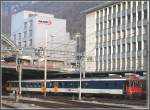 Ein Steuerwagen BDt und ein AB abgestellt in Chur. (18.03.2007)