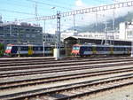 SBB - NPZ Steuerwagen Bt 50 85 29-35 953-3 und Bt 50 85 29-35 955-8 im Bahnhofsareal von Biel/Bienne am 15.09.2017