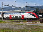 SBB - TWINDEXX Steuerwagen Bt 94 85 5 502 203-4 im Bahnhofsareal in Solothurn am 21.09.2017