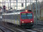 SBB - Einfahrender Regio im Bahnhof Morges am 11.12.2009