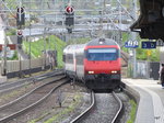 SBB - RE oder IR ??  bei der einfahrt in den Bahnhof von Liestal an der Spitze der Steuerwagen Bt 50 85 28-94 938-3 am 16.04.2016