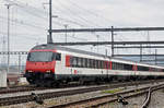 Bt 50 85 28-94 983-9 durchfährt den Bahnhof Muttenz. Die Aufnahme stammt vom 08.09.2017.