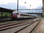 Ein Intercity durchfhrt am 11.07.13 Weesen auf dem Weg nach Chur.