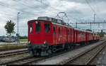 RHB DZeh 2/4 22 am 6. August 2017 bei der Einfahrt in den Bahnhof Rorschach.<br>
Der Gepäcktriebwagen kommt dieses Jahr bei den öffentlichen Nostalgiefahrten anstelle der Dampflok  Rosa  zum Einsatz, welche einen Kesselschaden erlitten hat.