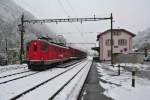 Re 4/4 I 10009 mit vier Gterwagen nach Oensingen in Klus, 22.11.2013