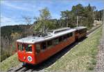 Oberhalb Freibergen begenet uns Bhe 2/4 2 mit Vorstellwagen.