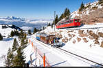 Am 27.02.2022 sind VRB Bhe 2/4 3 und ARB BDhe 2/4 7 unterwegs nach Rigi Kulm und konnten hier kurz vor ihrem Ziel aufgenommen werden