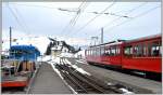 Das mittlere Gleis in Rigi Staffel kann von beiden Bahnen genutzt werden, (04.04.2013)