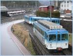 BDhe 4/4 Nr. 15 und BDhe 2/4 Nr. 11 der Rigibahnen und im, Hintergrund im Bahnhof Arth-Goldau ein GTW 2/8 RABe 520 der SBB. (12.02.2007)
