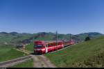 Eine S23 in Richtung Gossau SG hat am 19. April 2015 vor kurzem Appenzell verlassen und strebt nun Gontenbad zu.