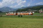 Bt 352 und Be 4/4 303 befinden sich am 18.8.09 in Attiswil.