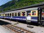 BOB - Personenwagen mit Gepäck/Fahrradabteil 2 Kl. BD 501 im Bahnhof von Interlaken Ost am 05.08.2017