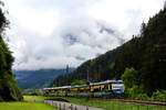 Das neue Rollmaterial der Berner Oberland Bahn: Dreiteiliger Steuerwagen 425 mit dreiteiligem Triebwagen 326 bei Schwendi. 29.Mai 2018  