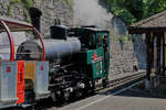 BRIENZ-ROTHORN-BAHN
Eisenbahnromantik vom 18. Mai 2018 im BRB Bahnhof Brienz.
Die Heizoelbefeuerte H 15, 1996 SLM, zur Abfahrt bereit.
Foto: Walter Ruetsch