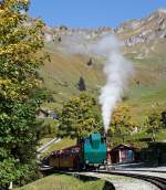 01.10.2011 Planalb: Die vor uns fahrende BRB 14 (Gemeinde Brienz) eine Heizl befeuerte Lok, hat den Wasserhahn erreicht.