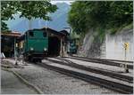 Seit 1888 kann man von Brienz (via Luzern) mit der Bahn in die weite Welt fahren. Und seit 125 Jahren auf das Brienzer Rothhorn, um die weite Welt von oben betrachten zu können.
Während die Brüniglinie 1916 nach Interlaken verlängert wurde und die Strecke 1941/42 elektrifiziert wurde, dampft es, mit einem kleinen Unterbruch (1914 bis 1931) in der BRB Station wie eh und je: H 2/3 N° 6 und H 2/3 16 im Einsatz am 8. Juli 2016.
