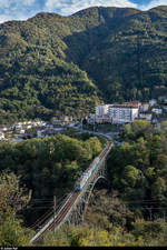 Historische Fahrten auf der Centovallina zwischen Locarno und Camedo mit dem FART ABDe 6/6 31 und zwei AB-Wagen am 11. Oktober 2020. Hier auf der Ponte Isorno bei Intragna.