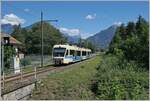 Ein eher ungewohntes Bild der Ferrovia Valle Vigezzo bzw. Centovalli Bahn: ein langer GERADER Streckenabschnitt! Nun hier befindet sich der FART ABe 4/8  Losanna  N° 48 als  Centovalli Express CEX 34 auch nicht mehr im engen Centovalli oder Valle Vieggezzo, sondern bereits im breiten Valle d'Ossola, kurz vor dem Ziel Domodossola.  

25. Juni 2022