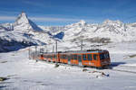 Bhe 4/8 3054 und Bhe 4/6 3084 erklimmen am 29.01.2017 die Steigung zwischen Rotenboden und Gornergrat.