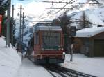 3084 und 3083 der GGB beim Verlassen der Riffelalp gen Zermatt am 3.2.08