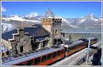 Station Gornergrat 3089m mit Turm und  Spitzhaube .