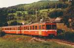 Regionalzug 153 von Schöftland nach Menziken Burg über Aarau bei Eien am 14. Juli 1984. 
(Gescanntes Foto)