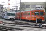 AAR Bus+Bahn Triebzge in alter und neuer Bemalung in Aarau. (25.03.2008)