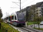 BD - Triebwagen ABe 4/8 5005 beim verlassen der Haltestelle Bremgarten-Sonnenhof am 18.10.2014