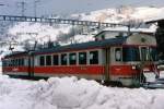 TPF/GFM: Ein Pendelzug noch mit altem Anstrich sowie mit der neuen und alten Aufschrift von damals, wartete im Winter 1996 in Montbovon den nächsten Anschlusszug der MOB ab. Nach dem Fahrplanwechsel 2015 wurden diese eleganten Pendelzüge ausrangiert und durch komfortable Triebzüge von Stadler Rail ersetzt.
Foto: Walter Ruetsch
