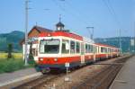 WB Regionalzug 22 von Liestal nach Waldenburg am 09.05.1993 in Bad Bubendorf mit Triebwagen BDe 4/4 13 - Bt 118 - Bt 120.
