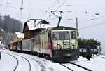 50 Jahre Blonay - Chamby Museumsbahn:
Anlässlich des Beginns des Jubiläumjahes der BC fuhr die MOB GDe 4/4 Nr. 6006  Aigle les Murailles  mit einem  Winterdampfzug  von Montreux via Montbovon und Chateau d`Oéx nach 
Zweisimmen.

Die Aufnahme zeigt die Durchfahrt im Bahnhof Chamby.
Samstag, 3. März 2018