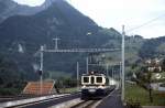 Ein BDe 4/4 der 3000er-Reihe (3001-3006) erreicht im Juli 1983 den Bahnhof Montbovon