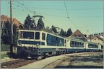 40 Jahre MOB Panoramic Züge: Die MOB GDe 4/4 6001  Vevey  mit einem Panoramic Express von Montreux nach Zweisimmen  bei der Durchfahrt in Fontanivent im August 1985.