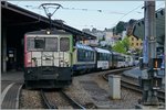 Als Nachtrag zur Fotoserie  40 Jahre Panoramawagen  zeigt dieses Bild gleich hinter der Lok  ein farblichen in den Urspungzustand versetzter MOB Panoramwagen im GoldenPass Panoramic 2112 kurz vor der