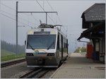 Der CEV MVR Beh 2/4 72 wartet auf Les Pléiades auf die Abfahrt Richtung Blonay.